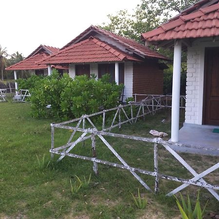 Windy Beach Cabanas Kalpitiya Cameră foto